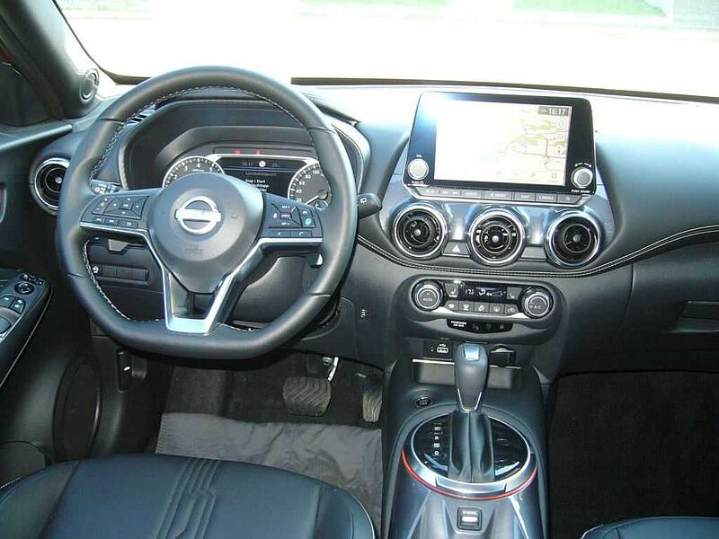 Nissan Juke 1.0 DIG-T DCT Tekna